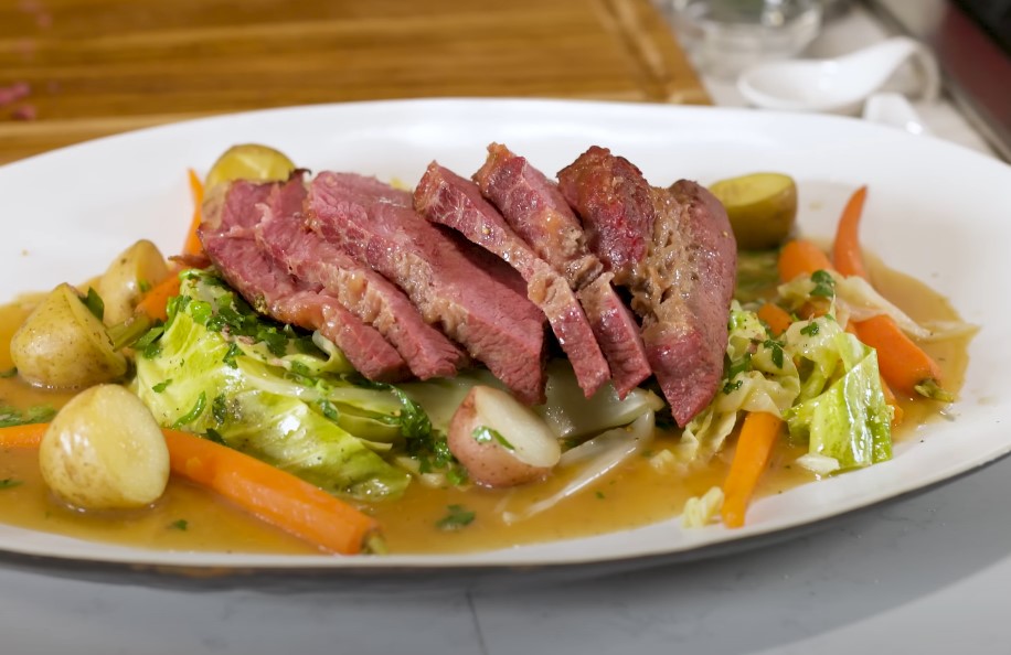 A soup plate with corned beef